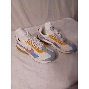 Nike Women's Multicolor Athletic Shoes